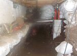 【家の傾き修正事例】愛媛県松山市 雨樋が越境している3階建て住宅の傾き修正工事